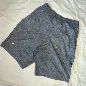 MENS LULULEMON ATHLETIC SHORTS